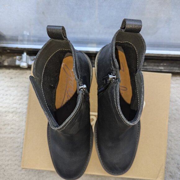 NIB Zodiac Wedge PU Ankle Boots (Julia) - Picture 9 of 13